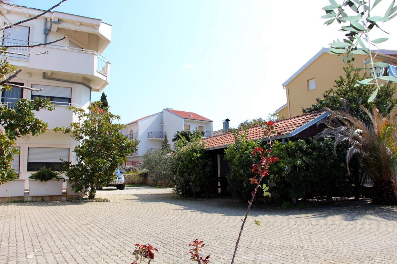 Apartmani Amado/Lozic زادار المظهر الخارجي الصورة