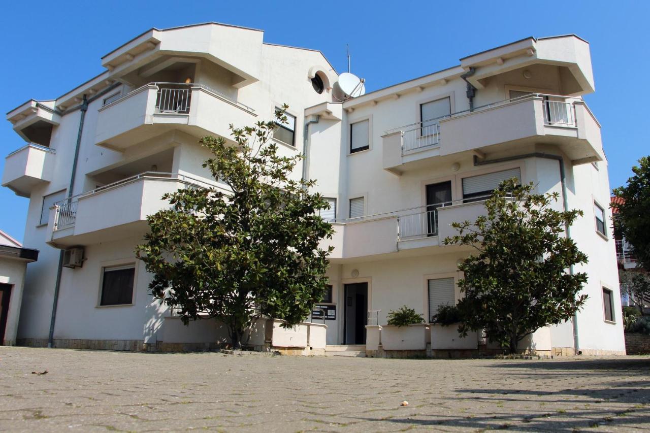 Apartmani Amado/Lozic زادار المظهر الخارجي الصورة